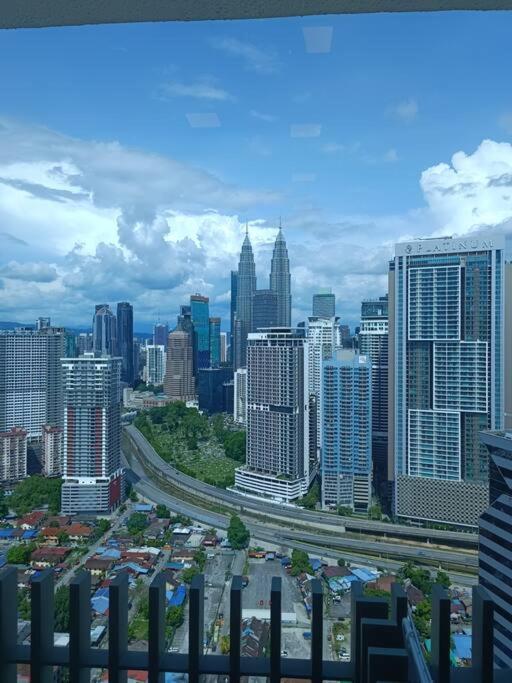 Cl 29A Insta Klcc View & Infinity Pool Apartment Kuala Lumpur Exterior foto