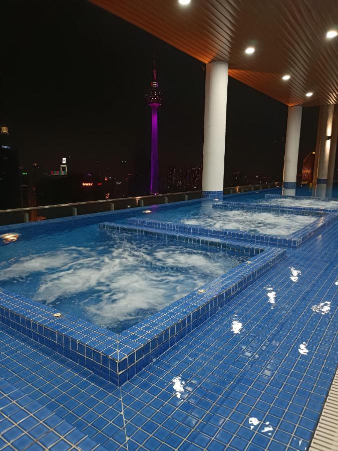 Cl 29A Insta Klcc View & Infinity Pool Apartment Kuala Lumpur Exterior foto
